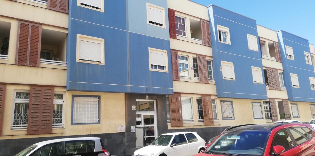 Apto Ache, Acogedor Apartamento De 66 M Con Terraza, Aire Acondicionado Y Parking Privado Gratuito ロス・アブリゴス エクステリア 写真