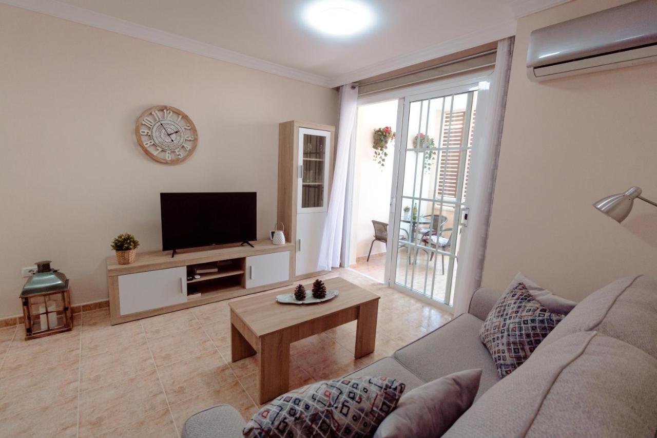 Apto Ache, Acogedor Apartamento De 66 M Con Terraza, Aire Acondicionado Y Parking Privado Gratuito ロス・アブリゴス エクステリア 写真